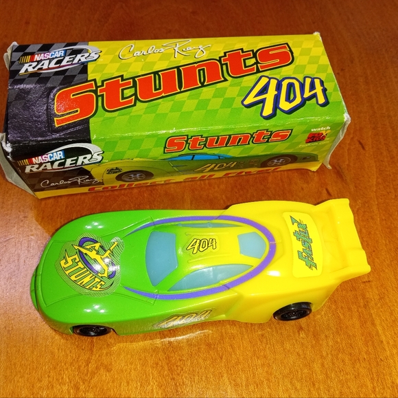 Nascar Racers -Stunts, Spitfire - Picture 4 of 6